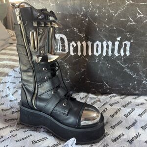 🖤 Demonia Gravedigger-250 Platform Boots | NEW | US W